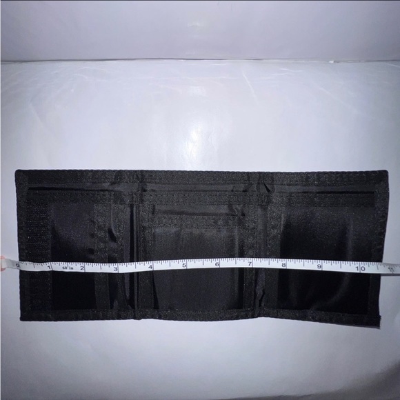 Marvel Avengers Black Panther Tri Fold Velcro Wallet - Picture 5 of 7